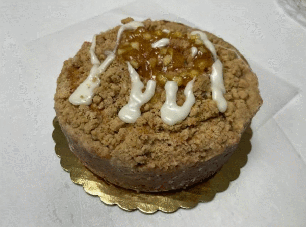 Apple Cinnamon Crumb Dream Cake